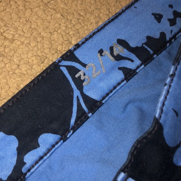 Pants - Picture 3 of 4